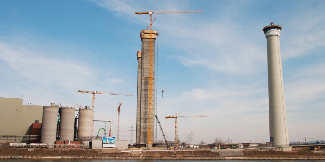 CONSTRUCCIÓN MEJORADA DE CHIMENEAS Y TORRES DE REFRIGERACIÓN